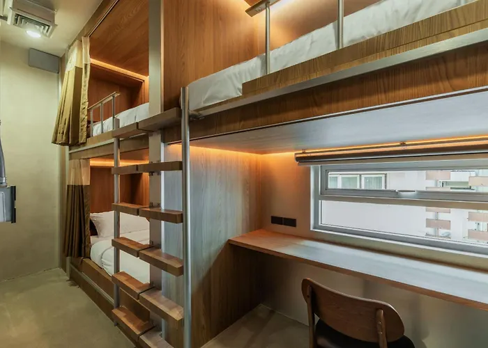 Hostel The District Ekkamai Bangkok