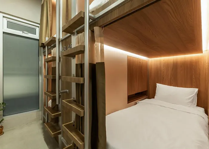 Hostel The District Ekkamai Bangkok